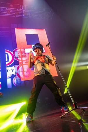 電気グルーヴ35周年ツアー、 圧巻のパフォーマンスで満員のフロアを魅了した、Zepp Haneda追加公演をレポート