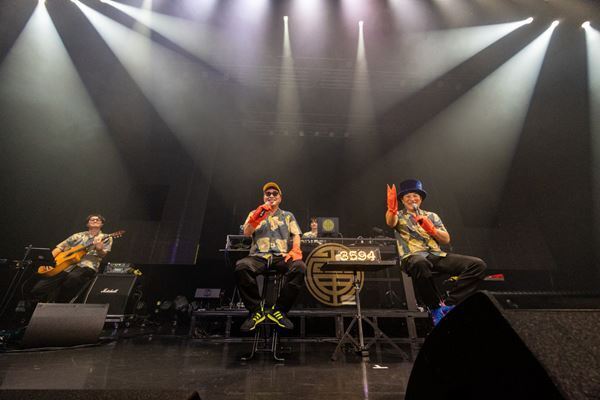 電気グルーヴ35周年ツアー、 圧巻のパフォーマンスで満員のフロアを魅了した、Zepp Haneda追加公演をレポート