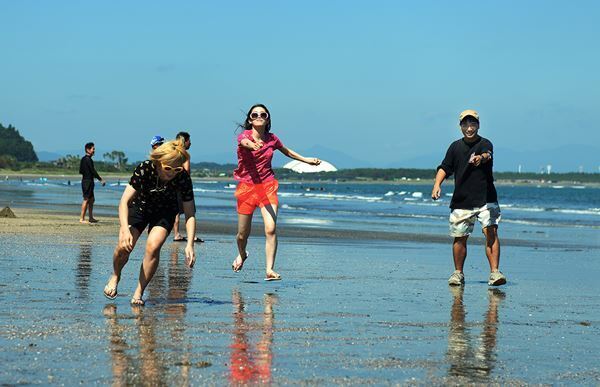 髙石あかり×伊澤彩織『ベイビーわるきゅーれ』続編の公開が決定　阪元裕吾監督「邦画史上最多キル数をめざします！」