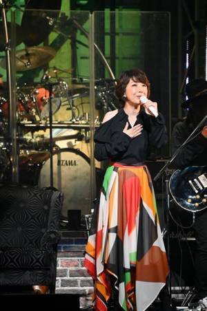 キャンディーズナンバーも披露　伊藤 蘭、全国ライブハウスツアー初日レポート