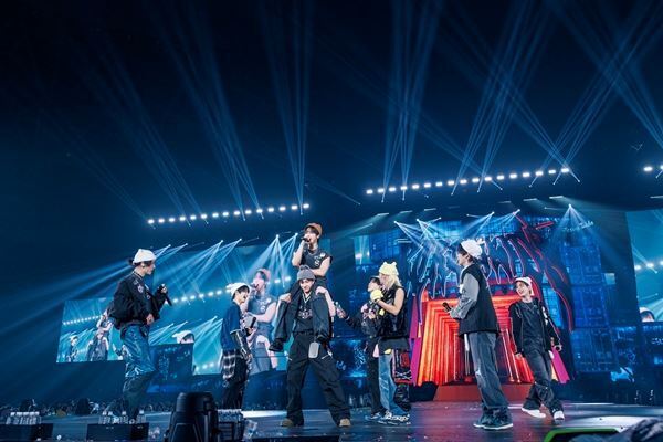 PMC本誌バックカバーにも登場。Stray Kidsのワールドツアー日本公演、6日間で31万5千人を動員「8年目も必ず戻ってきます！」【オフィシャルレポート】