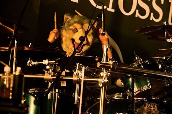 MAN WITH A MISSION、全国ツアーが広島で開幕「イツノ日ニカ大合唱シタイ曲デス」