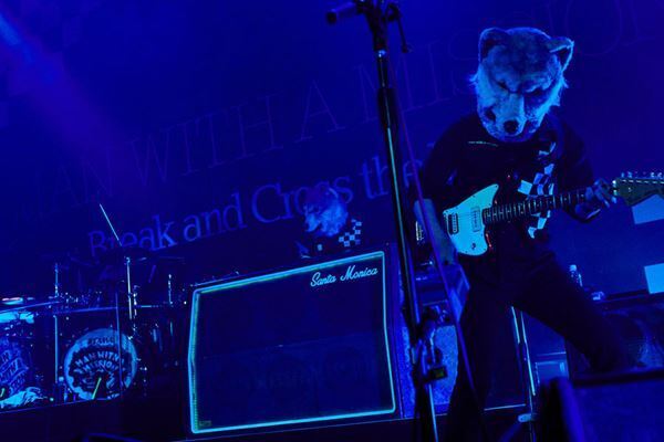 MAN WITH A MISSION、全国ツアーが広島で開幕「イツノ日ニカ大合唱シタイ曲デス」