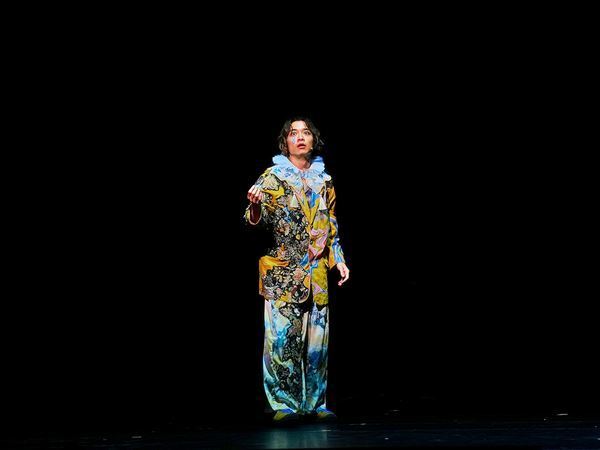 音楽劇『空中ブランコのりのキキ』開幕　咲妃みゆ、松岡広大、瀬奈じゅん、野上絹代のコメント＆舞台写真到着