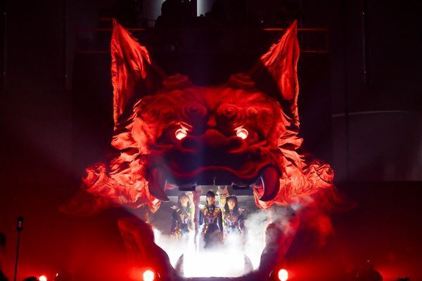 『BABYMETAL LEGEND - 43 THE MOVIE』最新予告映像＆セットリスト公開　メンバー、監督、KOBAMETALのコメントも到着