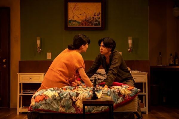 serial number08+0.5『Bug』開幕　舞台写真＆詩森ろばのコメントが到着