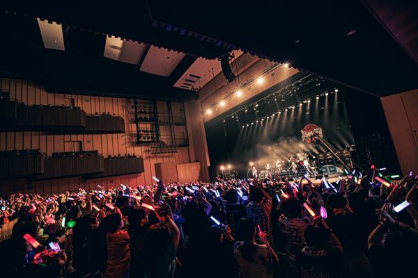 【ライブレポート】ペンライトが彩りを添えた筋肉少女帯、メジャーデビュー35周年記念ライブ＠LINE CUBE SHIBUYA