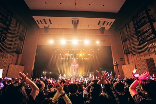 【ライブレポート】ペンライトが彩りを添えた筋肉少女帯、メジャーデビュー35周年記念ライブ＠LINE CUBE SHIBUYA