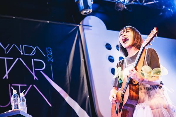矢井田 瞳“大人の大人による大人げない盛り上がりが楽しい”デビュー25周年記念弾き語りツアー開幕　