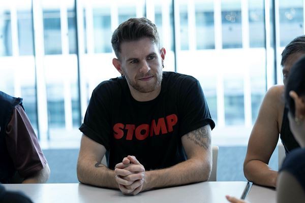 リズムで溢れるステージ！ 人生を変える、元気になれる、それが『STOMP』