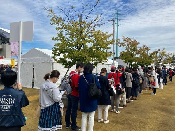 全国各地のパンや「限定パン」を目当てに長蛇の列『パンのフェス2022 in 埼玉スタジアム2〇〇2』開催