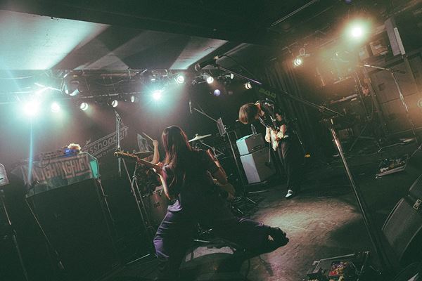 reGretGirl×Laughing Hick　親和性の高い両者が、素晴らしき化学反応を起こした夜『Grasshopper vol.25』ライブレポート