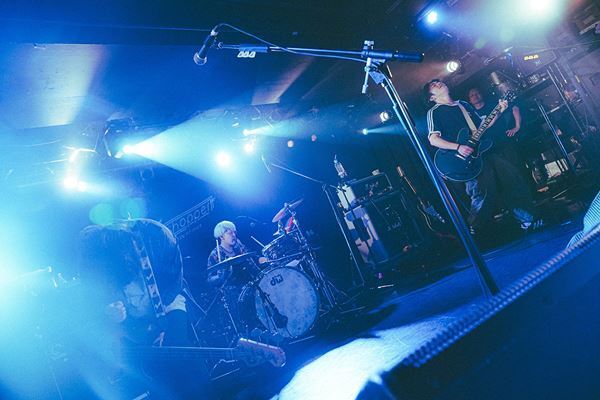 reGretGirl×Laughing Hick　親和性の高い両者が、素晴らしき化学反応を起こした夜『Grasshopper vol.25』ライブレポート