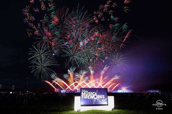 『アナ雪』などのディズニー音楽と花火が楽しめる『ディズニー ミュージック＆ファイヤーワークス2024』初日レポート到着