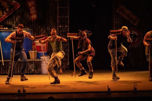 『STOMP』13年ぶりの来日公演が開幕！　初日レポート到着