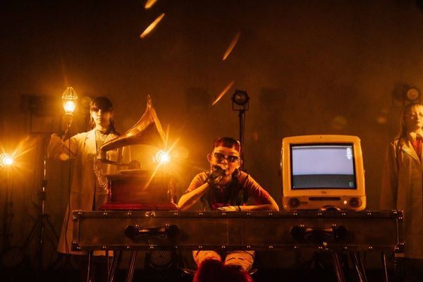 水曜日のカンパネラ、リキッドルームがダンスホールと化した新体制初のワンマンライブオフィシャルレポート