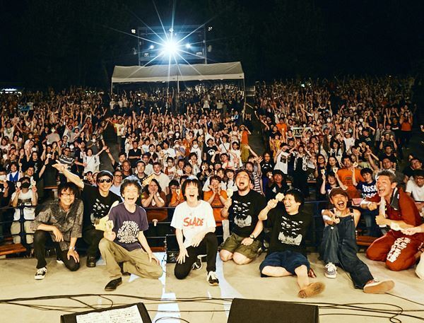 ピーズとフラカンのツーマンライブ『YOSAHOI IN HIBIYA』期間限定配信が決定