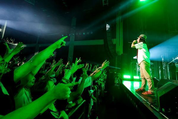 限界を無視する尋常じゃない爆裂炸裂暴走ライブを3時間超えでぶっ続けたレピッシュ ､ちなみに今年還暦だ！【ライブレポート】