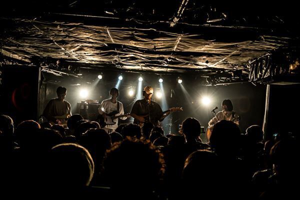 SuU×時速36km『骨-日-』 音楽性の異なる2組が自分たちの音楽をぶつけ合った、念願の初ツーマンをレポート