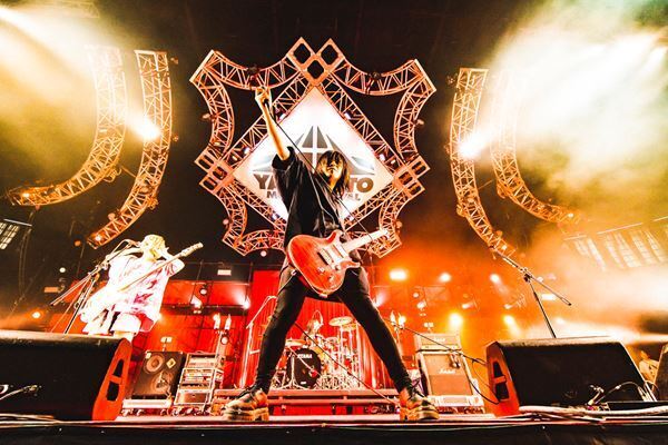 盟友とともに走り抜けた奇跡の2日間。「山人音楽祭」熱狂の最終日を最速レポート