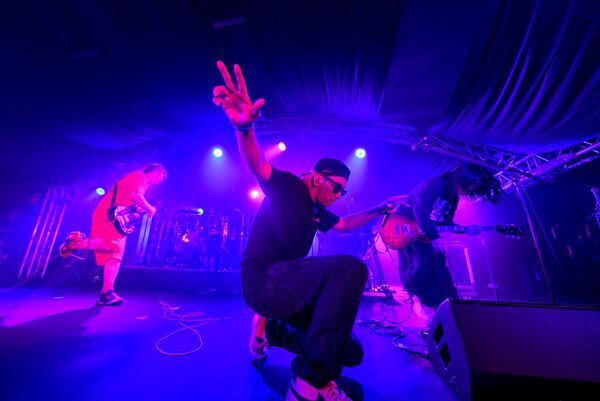 盟友とともに走り抜けた奇跡の2日間。「山人音楽祭」熱狂の最終日を最速レポート