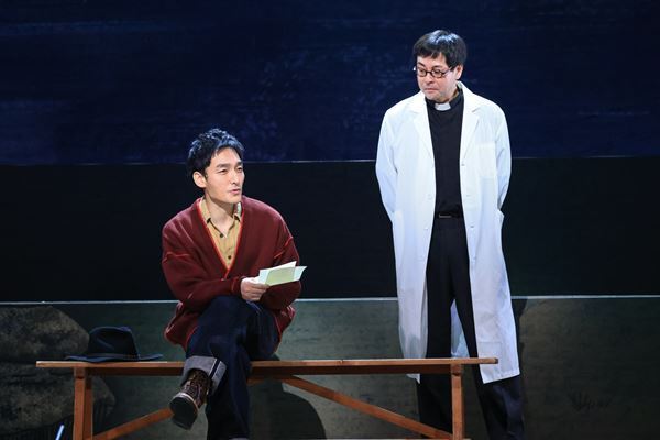 京都、福岡を経てついに開幕。 『シラの恋文』東京公演で見せる、 草彅剛の成熟