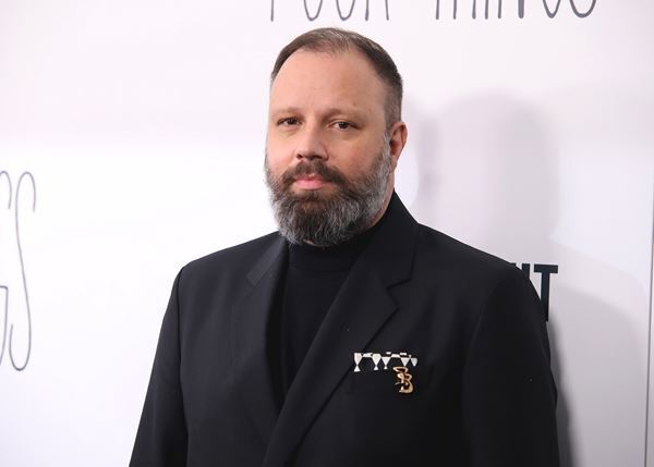 『哀れなるものたち』でアカデミー脚色賞候補に！　脚本トニー・マクナマラのインタビュー到着