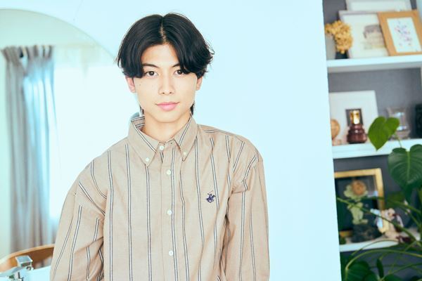 アミューズ 期待の新星、倉須洸の素顔 「人を笑顔にすることが大好きなんです」