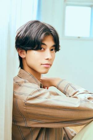 アミューズ 期待の新星、倉須洸の素顔 「人を笑顔にすることが大好きなんです」