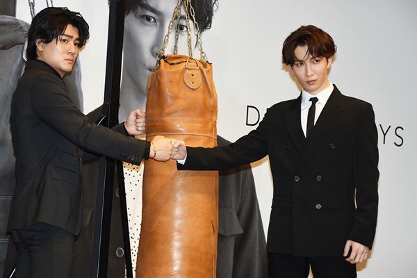 「実は一度お断りをして......」　渡辺翔太＆森本慎太郎が挑む舞台『DREAM BOYS』