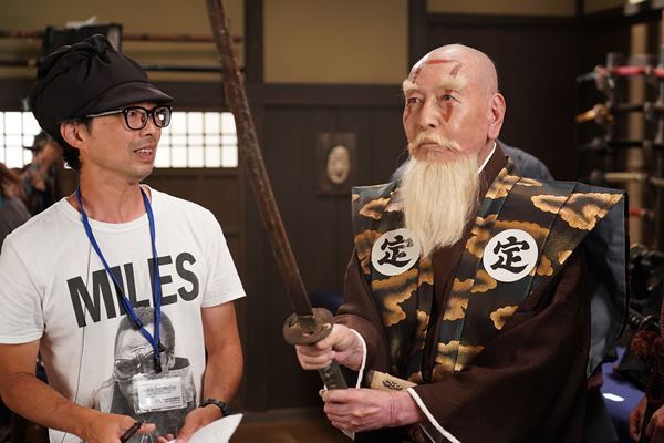 ドラマ『磯部磯兵衛物語』細川徹監督が追及する「とにかくバカで何も残らない」コメディの面白さ