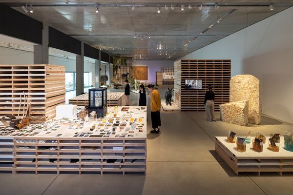 『ゴミうんち展』21_21 DESIGN SIGHTで開催中　多彩なアーティストが世界の循環についてデザインを通して考察