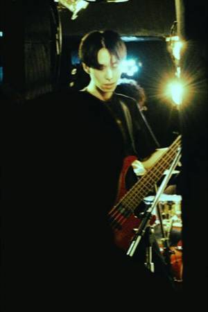 JIGDRESS、超満員の下北沢DaisyBarでツアー終幕「俺たちずっとカッコいいから、これからもよろしく」