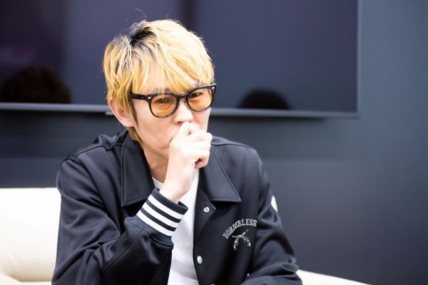 【対談：岸谷香×スガ シカオ】「こんなイカした同級生はいないよ」