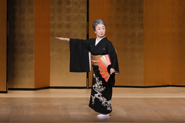 『お祭り』を披露した片岡仁左衛門、本舞台にも一礼　国立劇場・国立演芸場 閉場記念式典レポート