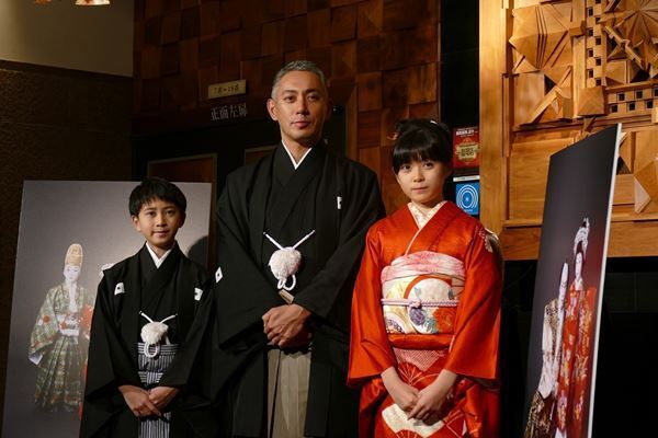 市川團十郎「慣れることなく、新しい気持ちで」　ぼたんと新之助と共に新橋演舞場にて『平家女護嶋』