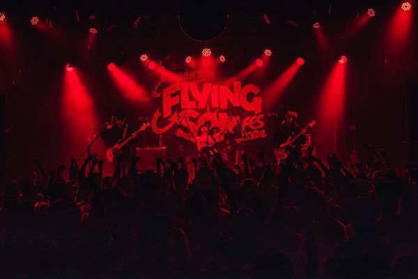 力強く生まれ変わった鉄風東京が、仲間と共に作り上げた祭りのような一日　『FLYING SON FES 2024』オフィシャルライブレポート