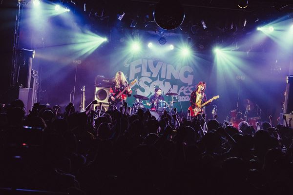 力強く生まれ変わった鉄風東京が、仲間と共に作り上げた祭りのような一日　『FLYING SON FES 2024』オフィシャルライブレポート