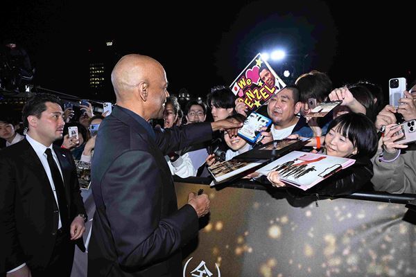 『グラディエーターII 英雄を呼ぶ声』ジャパンプレミア開催　デンゼル・ワシントンらにレッドカーペットは熱狂