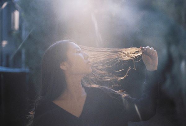 阿部真央、約1年ぶりのオンラインライブ「AbeMao YouTube Live」9月11日開催決定