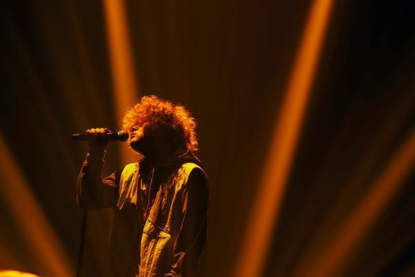 Vaundyが”シーンを撃ち抜く”2デイズ『Vaundy one man live "HEADSHOT" at Makuhari Messe』を幕張メッセで敢行【オフィシャルレポート】