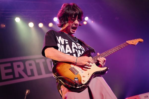 TRICERATOPS、活動休止前最後のライブツアー開幕「デビューして27年、今でもこうした景色が見られてとても幸せ」