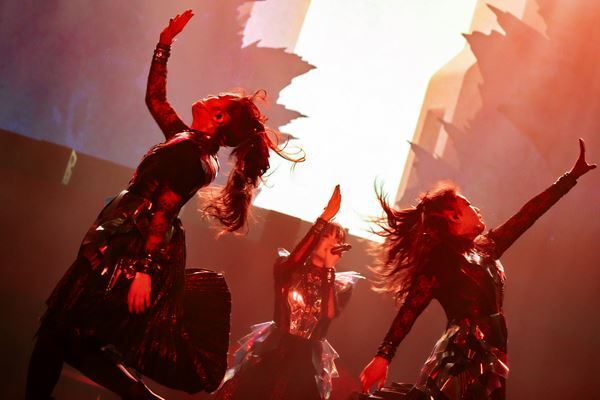 BABYMETAL『NEX_FEST』でブリング・ミー・ザ・ホライズンと共演　MOMOMETAL聖誕祭『LEGEND - MM』開催決定
