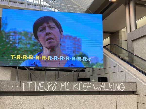 「第8回横浜トリエンナーレ」展示の模様をレポート　アーティストの多様な視点から、生きづらい現代を生き抜く方法を探る