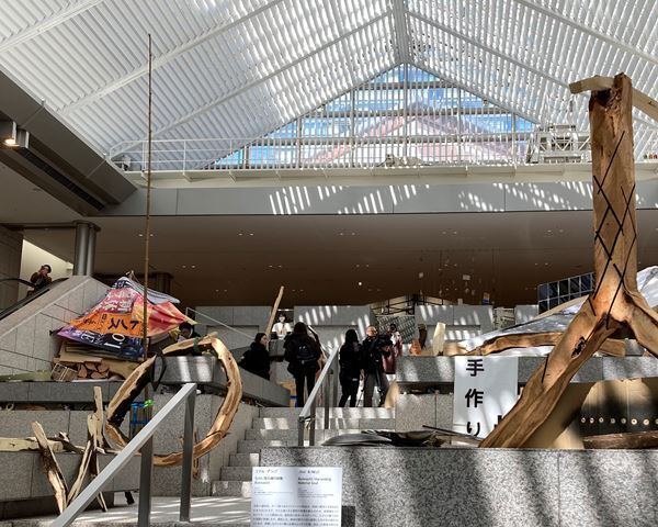 「第8回横浜トリエンナーレ」展示の模様をレポート　アーティストの多様な視点から、生きづらい現代を生き抜く方法を探る