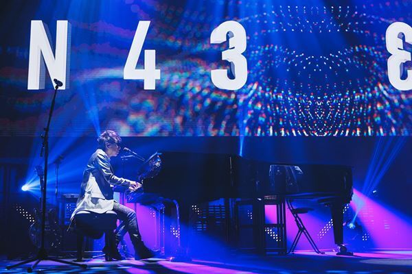 TM NETWORK、全国ホールツアー『STAND 3 FINAL』オフィシャルレポートが到着