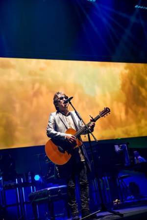 TM NETWORK、全国ホールツアー『STAND 3 FINAL』オフィシャルレポートが到着