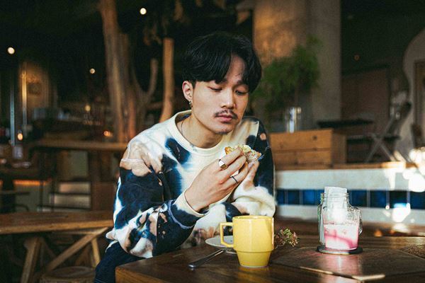 ExWHYZ、全国ツアー『Futura Free』完走　追加公演でShin Sakiura、堀正輝の参加を発表