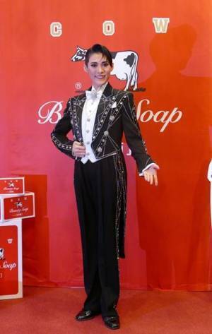 翼和希、朝ドラ経て「さらに飛躍の年」と決意　OSK『へぼ侍～西南戦争物語～』博品館劇場で開幕