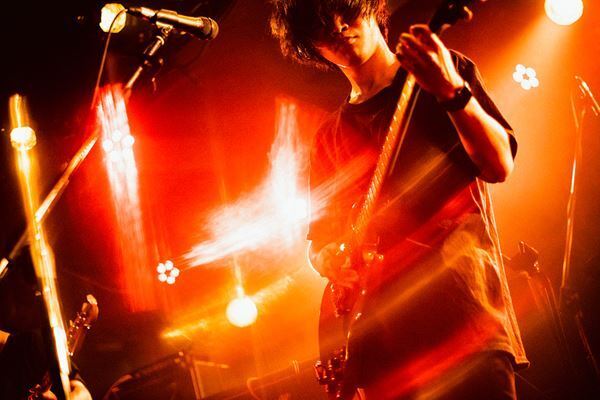 【ライブレポート】ルサンチマン　同世代の崎山蒼志と個性をぶつけ合った自主企画ツーマンライブ